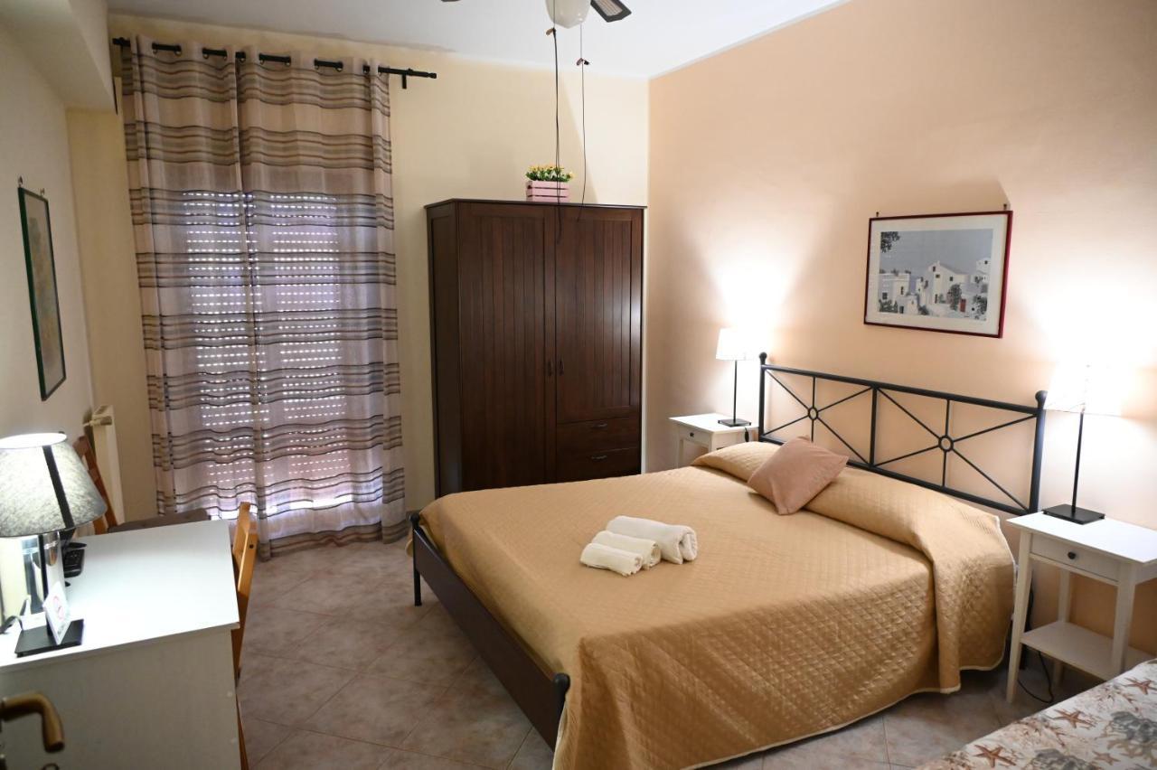 Castello Di Sotto Bed & Breakfast มิลาซโซ ภายนอก รูปภาพ